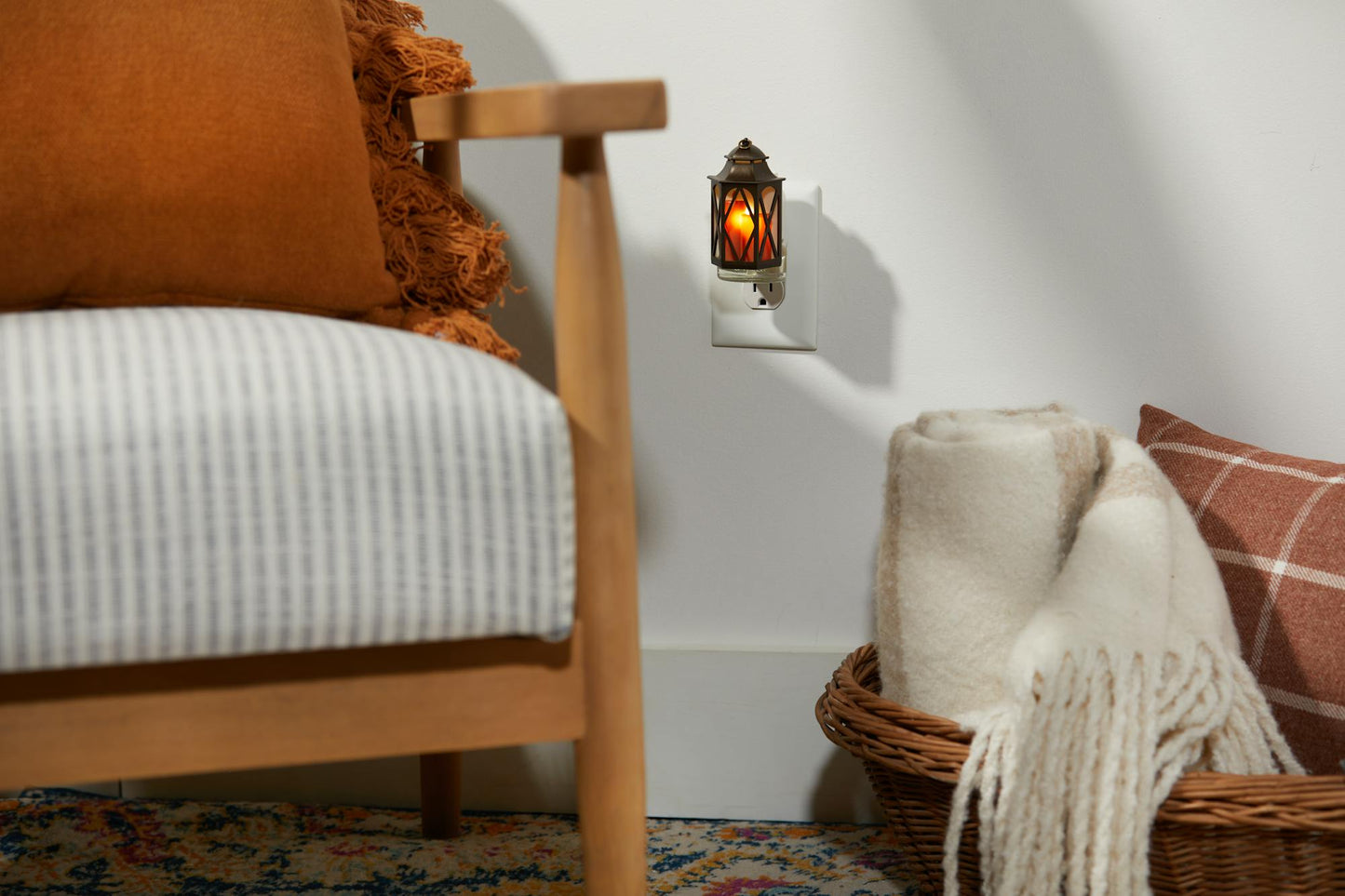 http://yankeecandle.scene7.com/is/image/YankeeCandle/233212112_201